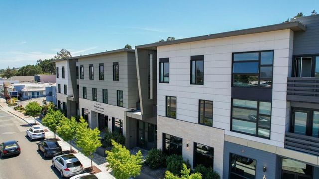 600 El Camino Real 209, Belmont, CA 94002