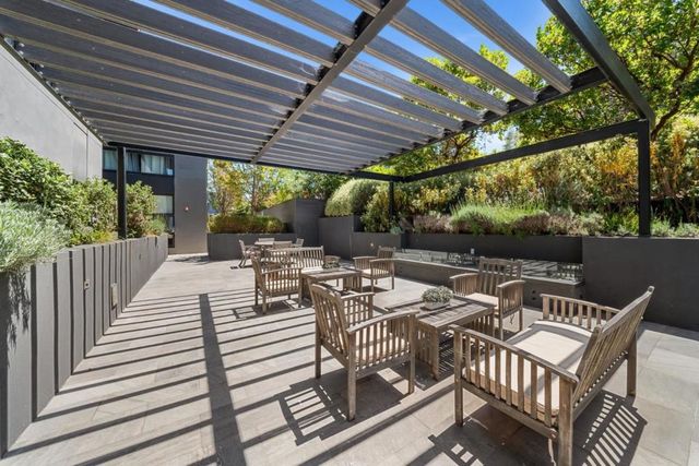 600 El Camino Real 209, Belmont, CA 94002