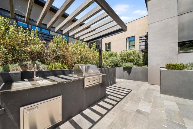 600 El Camino Real 209, Belmont, CA 94002