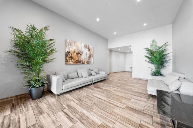 600 El Camino Real 209, Belmont, CA 94002