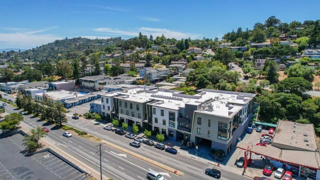600 El Camino Real 209, Belmont, CA 94002