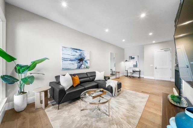 600 El Camino Real 209, Belmont, CA 94002