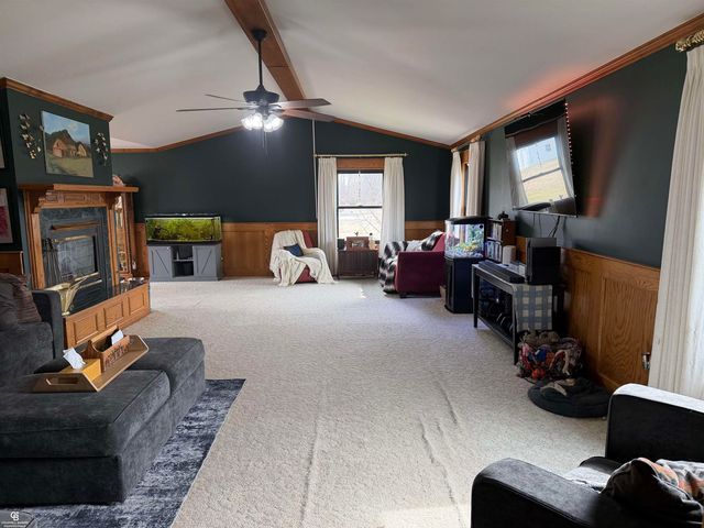 9890 Gratiot Avenue, Columbus, MI 48063