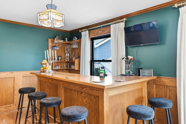 9890 Gratiot Avenue, Columbus, MI 48063