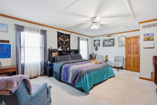 9890 Gratiot Avenue, Columbus, MI 48063