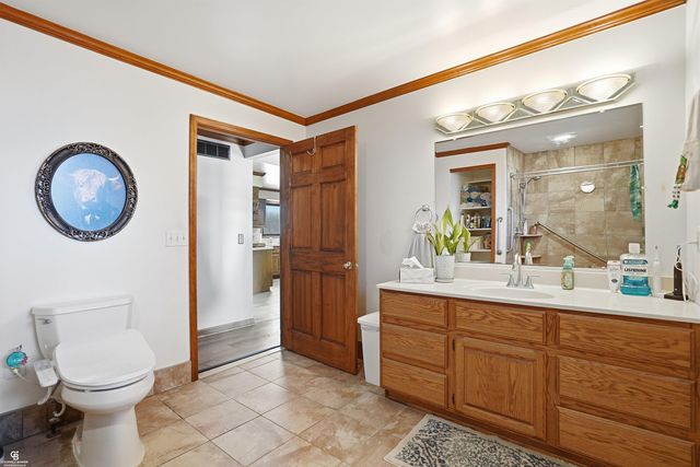 9890 Gratiot Avenue, Columbus, MI 48063