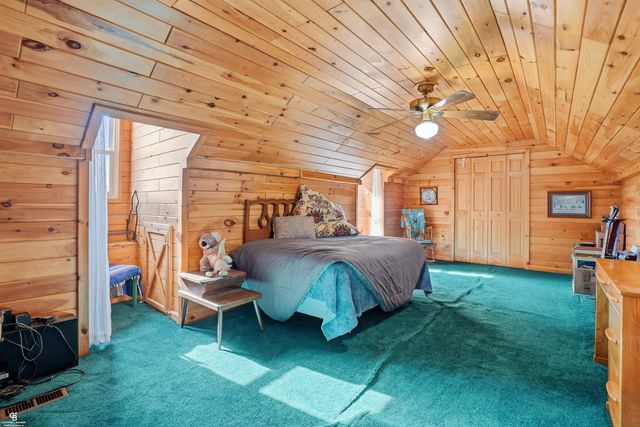 9890 Gratiot Avenue, Columbus, MI 48063