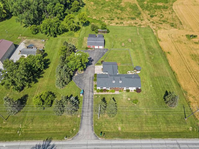 9890 Gratiot Avenue, Columbus, MI 48063