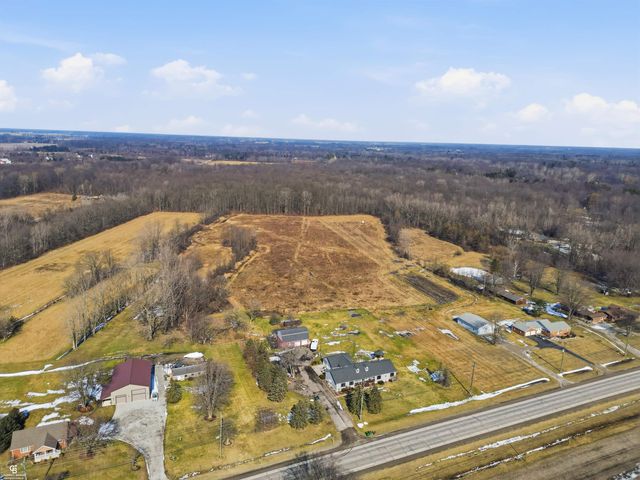 9890 Gratiot Avenue, Columbus, MI 48063