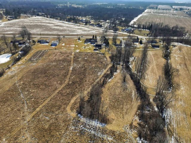 9890 Gratiot Avenue, Columbus, MI 48063