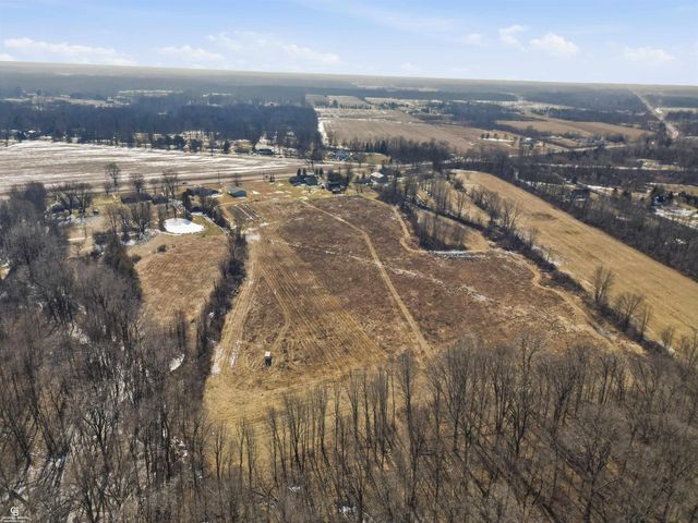 9890 Gratiot Avenue, Columbus, MI 48063