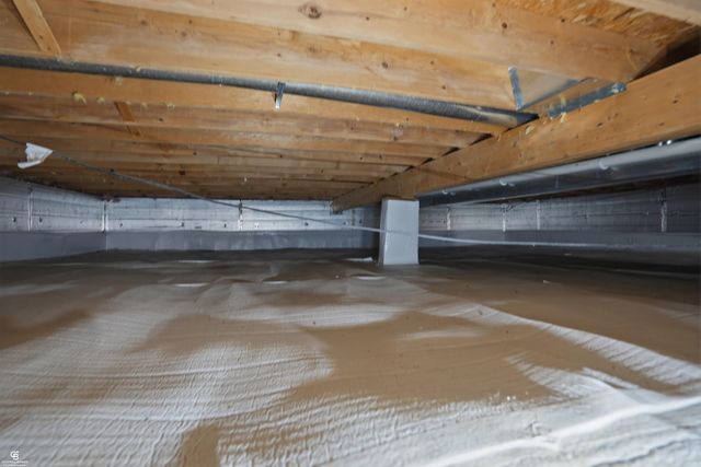 9890 Gratiot Avenue, Columbus, MI 48063