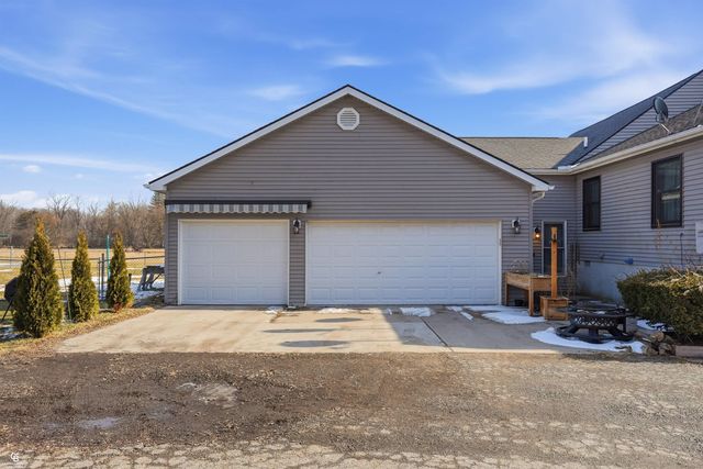 9890 Gratiot Avenue, Columbus, MI 48063