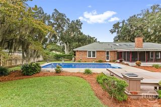 17 N Cromwell Road, Savannah, GA 31410