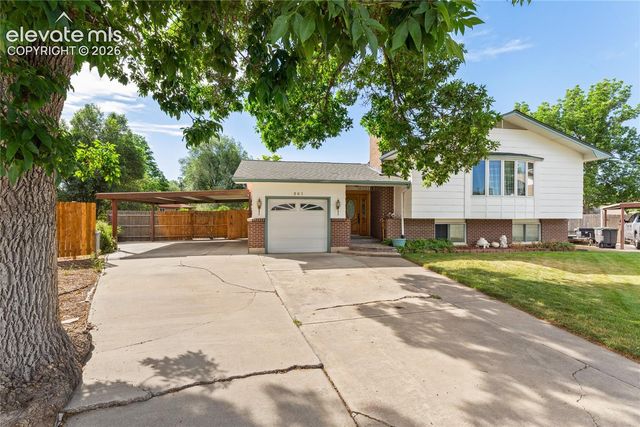 201 Dexter Street, Colorado Springs, CO 80911