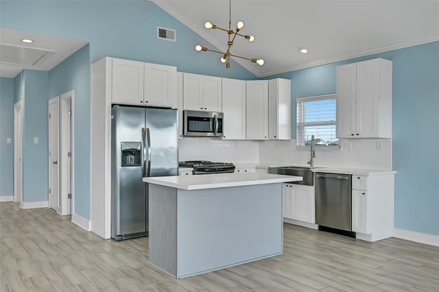 3911 Warrior Court, Galveston, TX 77554