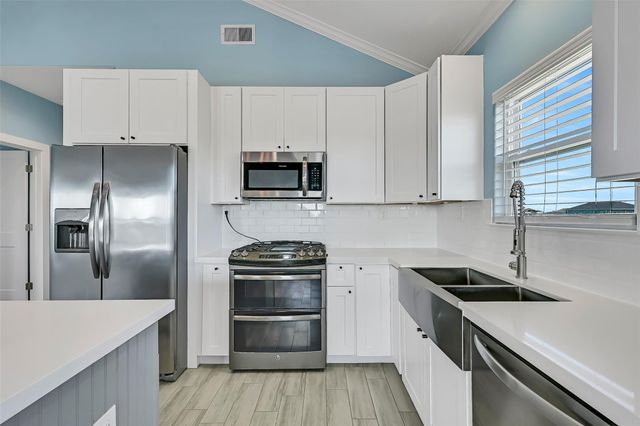 3911 Warrior Court, Galveston, TX 77554