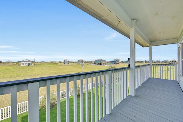 3911 Warrior Court, Galveston, TX 77554