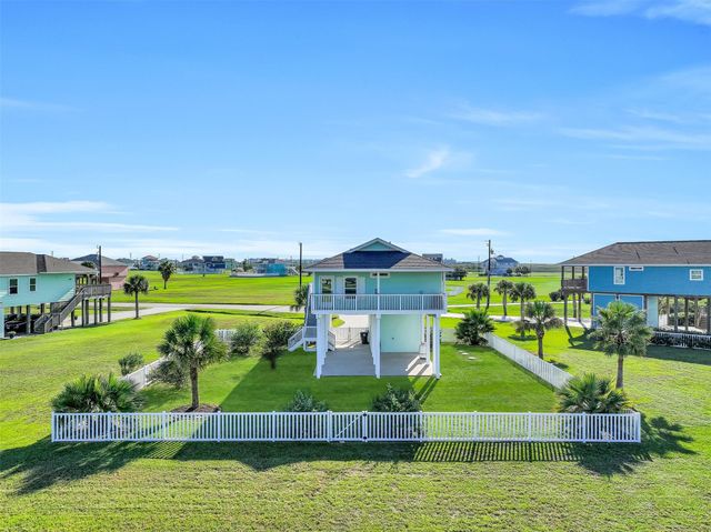 3911 Warrior Court, Galveston, TX 77554