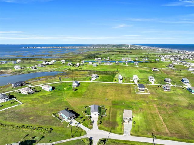 3911 Warrior Court, Galveston, TX 77554