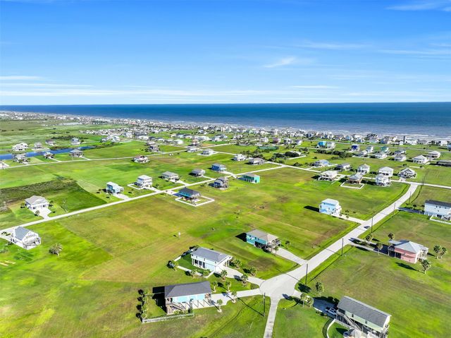 3911 Warrior Court, Galveston, TX 77554
