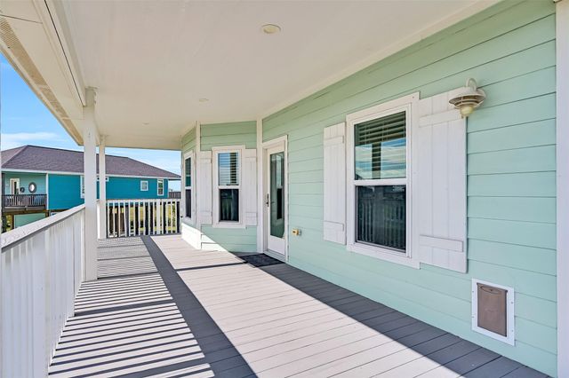 3911 Warrior Court, Galveston, TX 77554