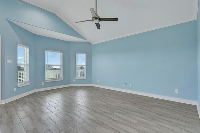 3911 Warrior Court, Galveston, TX 77554