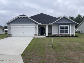422 Lemonade Lane, Grimesland, NC 27837
