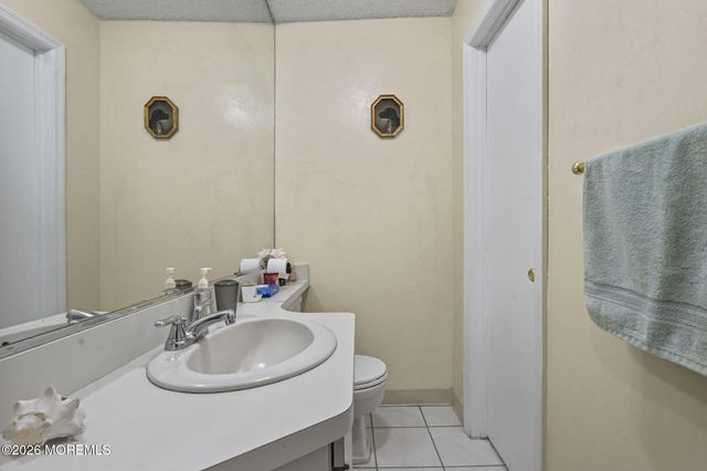 61 Frontier Way, Tinton Falls, NJ 07753