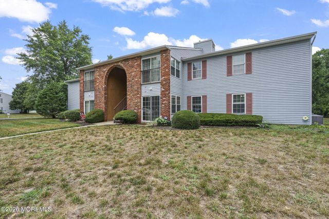 61 Frontier Way, Tinton Falls, NJ 07753