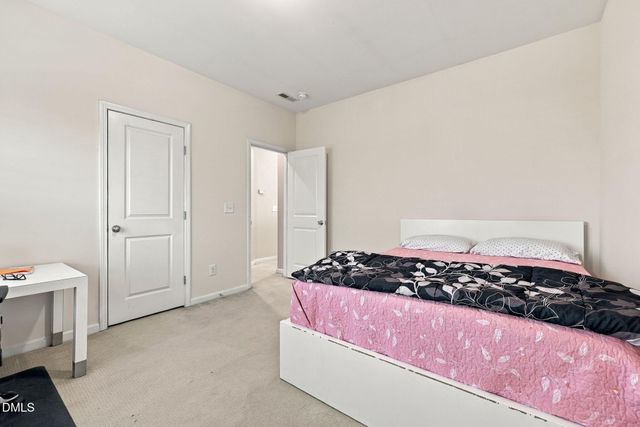 2104 Bluff Oak Drive, Cary, NC 27519