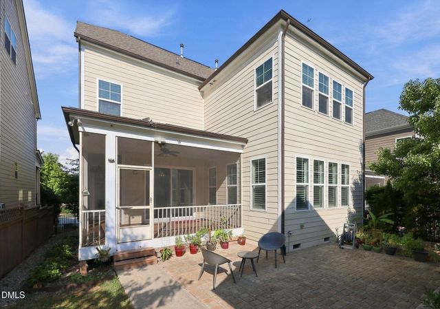 2104 Bluff Oak Drive, Cary, NC 27519