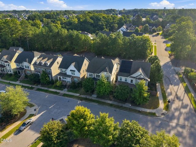 2104 Bluff Oak Drive, Cary, NC 27519