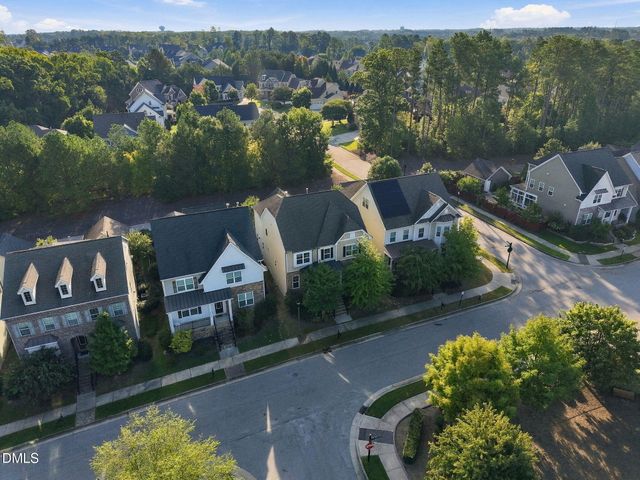 2104 Bluff Oak Drive, Cary, NC 27519