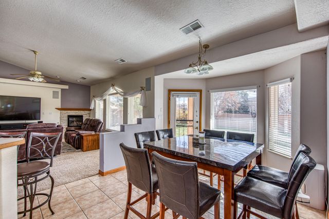 6732 Mariposa Place NW, Albuquerque, NM 87120