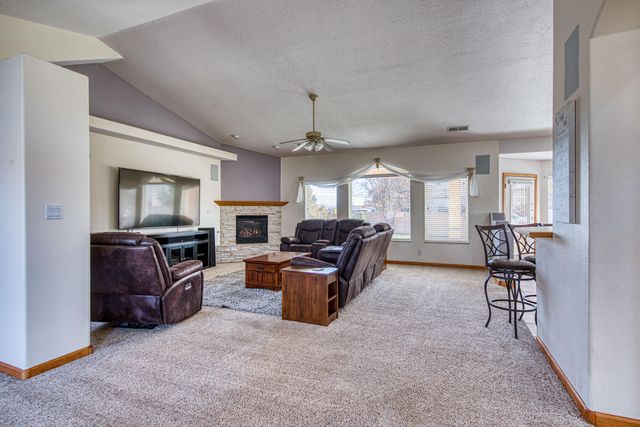 6732 Mariposa Place NW, Albuquerque, NM 87120