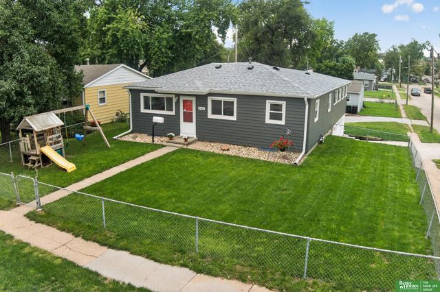 4454 S 61 Street, Omaha, NE 68117