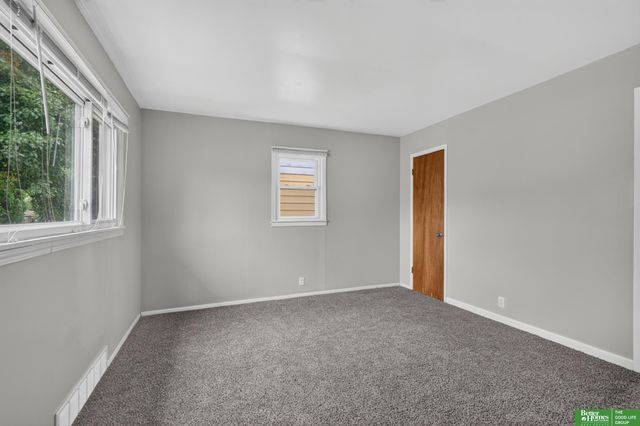 4454 S 61 Street, Omaha, NE 68117