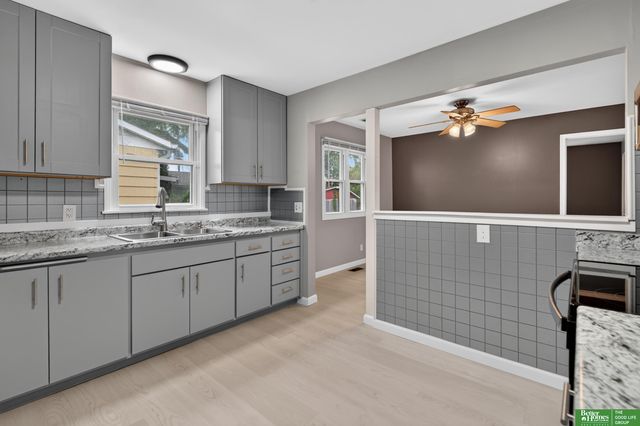 4454 S 61 Street, Omaha, NE 68117