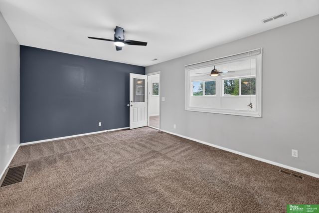 4454 S 61 Street, Omaha, NE 68117