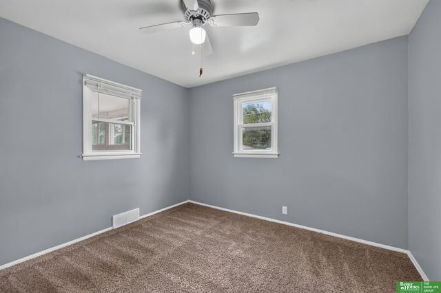 4454 S 61 Street, Omaha, NE 68117
