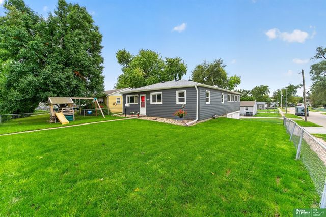 4454 S 61 Street, Omaha, NE 68117