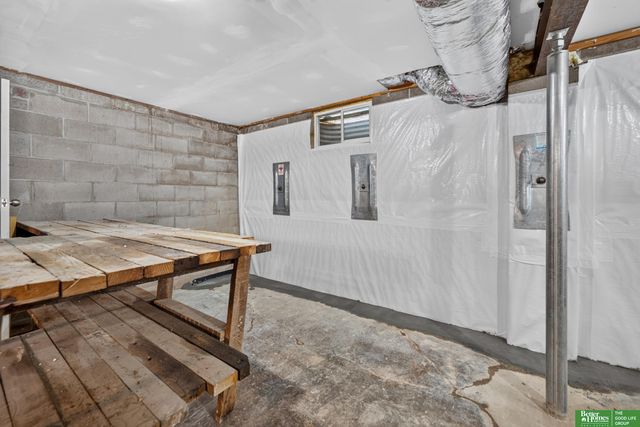 4454 S 61 Street, Omaha, NE 68117