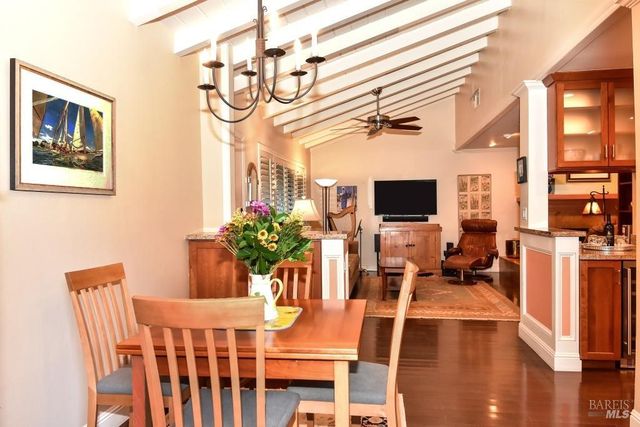 195 Guadalupe Dr, Sonoma, CA 95476