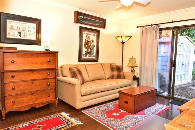 195 Guadalupe Dr, Sonoma, CA 95476