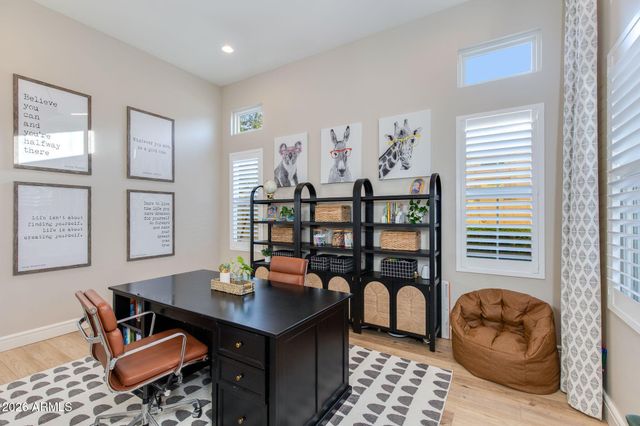 2766 E BONANZA Court, Gilbert, AZ 85297