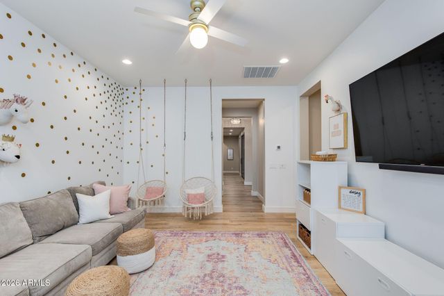 2766 E BONANZA Court, Gilbert, AZ 85297