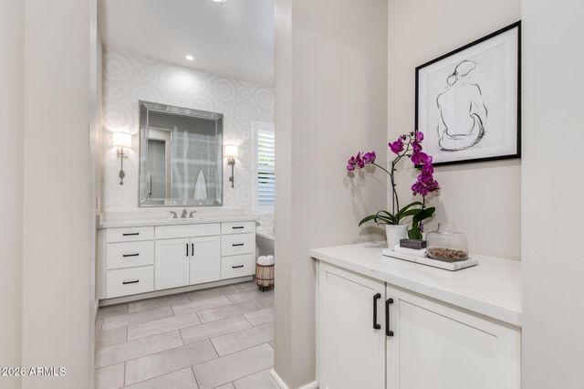 2766 E BONANZA Court, Gilbert, AZ 85297
