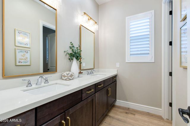 2766 E BONANZA Court, Gilbert, AZ 85297