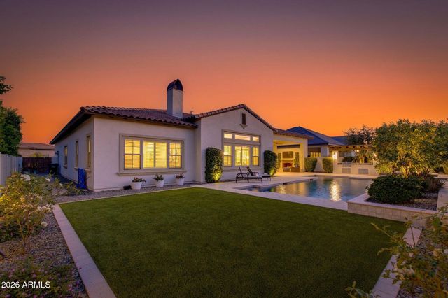 2766 E BONANZA Court, Gilbert, AZ 85297